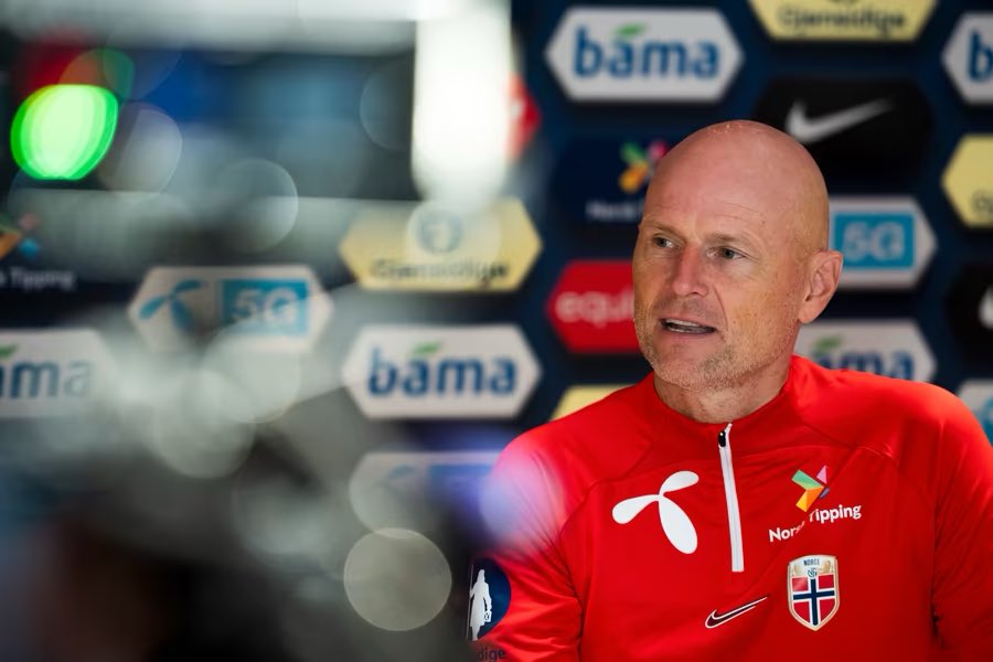 All About Argentina 🛎🇦🇷 on X: "Ståle Solbakken (Norway manager) about the Ballon D'or: ”It will most likely be between Lionel Messi, Kylian Mbappé and Haaland. “If you ask me who I