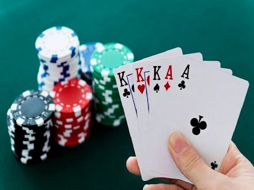 Luật chơi Poker cơ bản nhất cho người mới bắt đầu